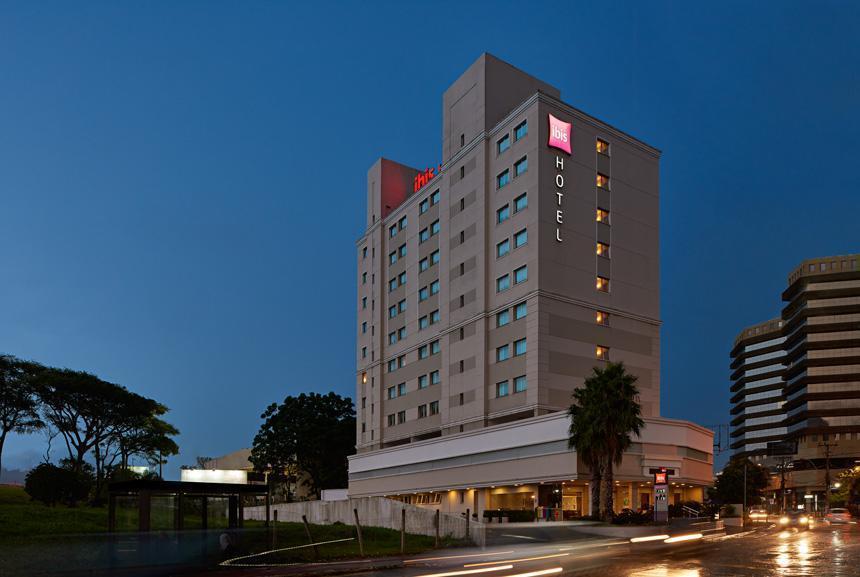 Ibis Sao Jose Hotel Exterior photo