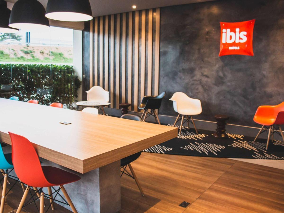 Ibis Sao Jose Hotel Exterior photo