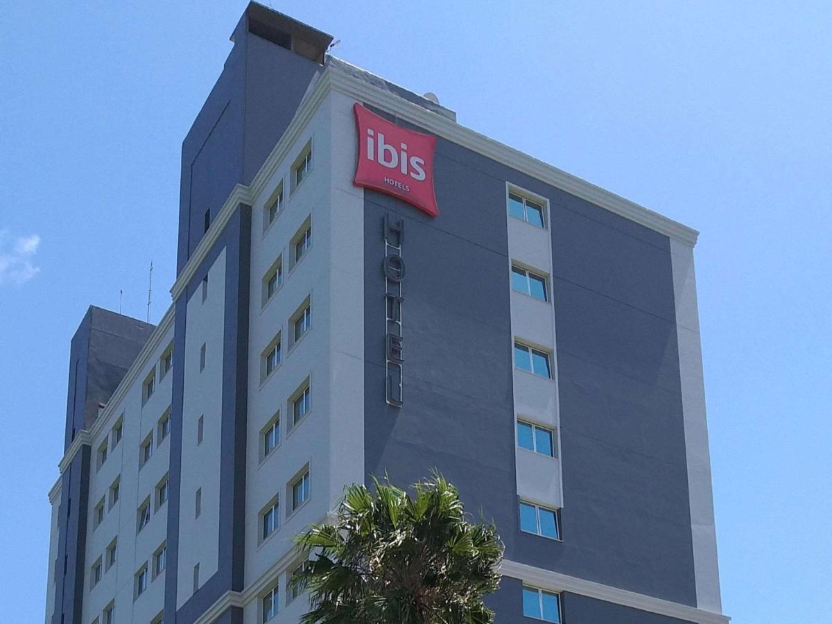 Ibis Sao Jose Hotel Exterior photo