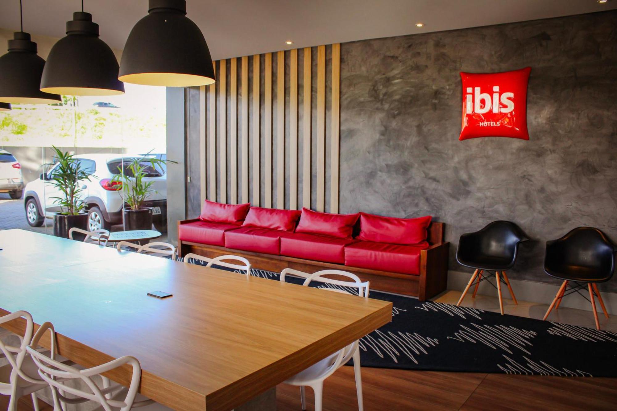 Ibis Sao Jose Hotel Exterior photo